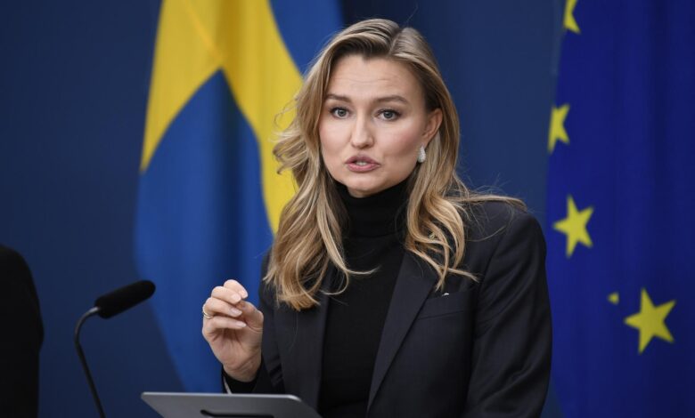 هل سيجبر حزب بوش النساء على الإنجاب؟ تصريحات تثير الجدل في السويد